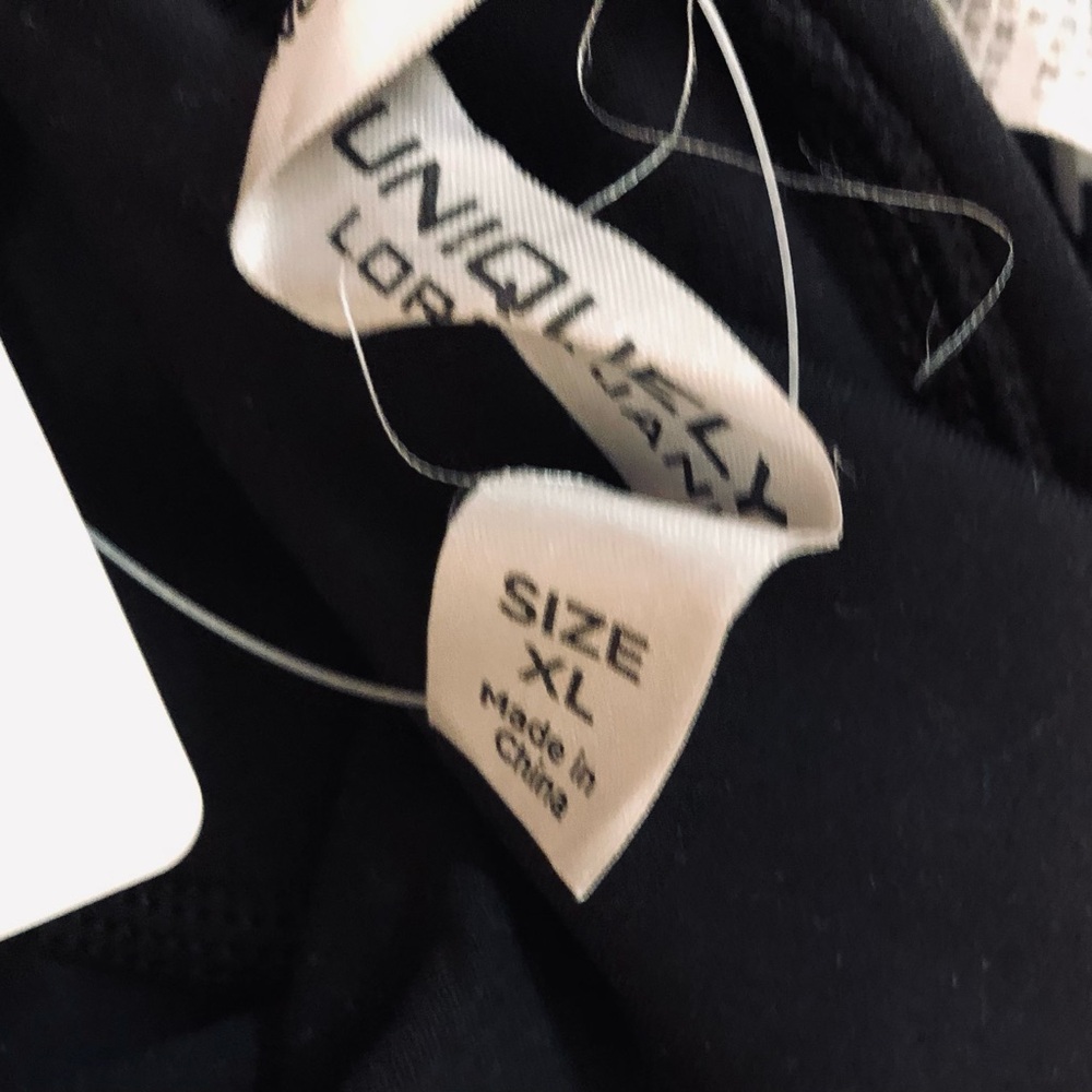 NWT LORNA JANE “Desire” Active stretch pants, flared at ankle. No flaws. - Picture 10 of 11